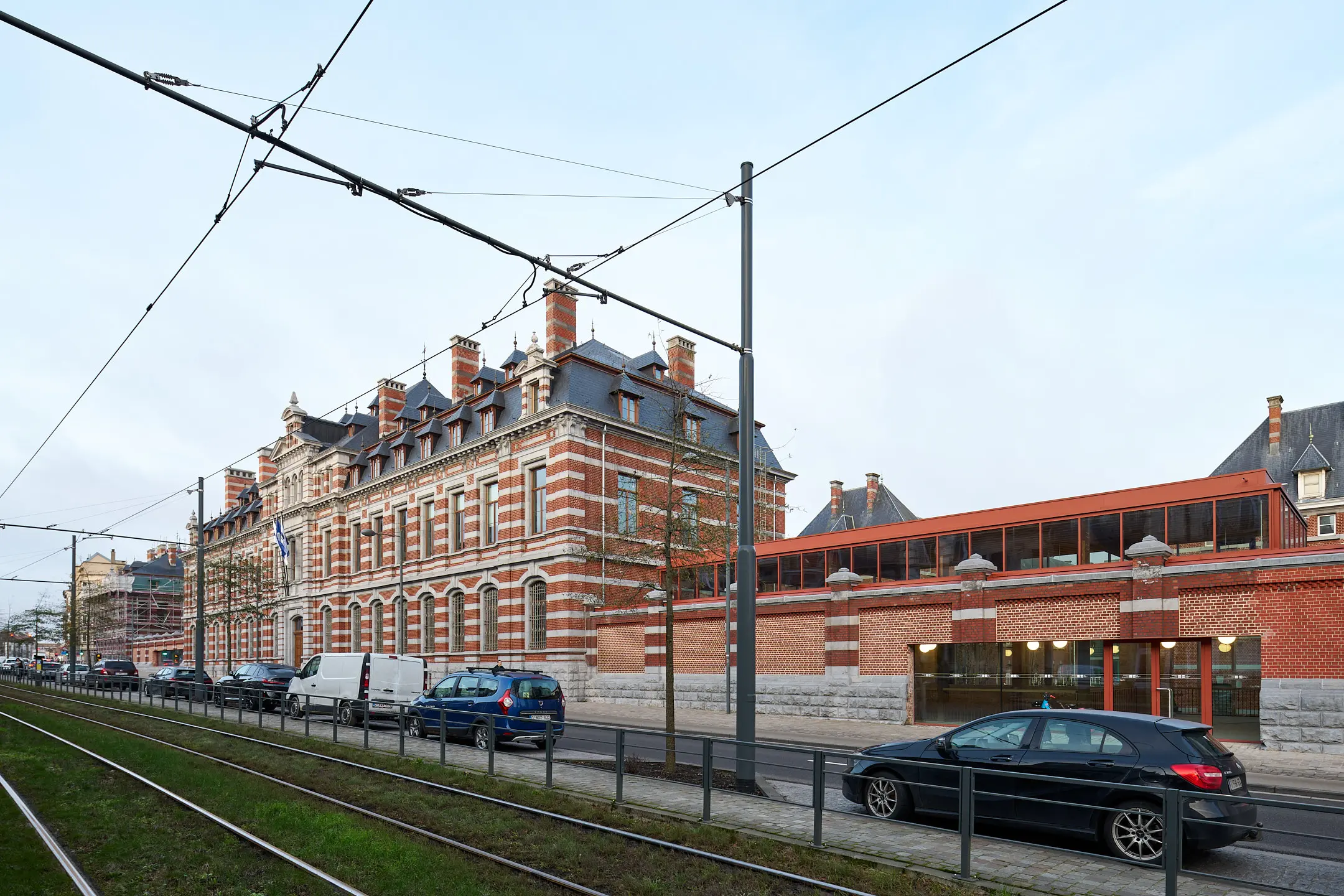 Exterior view of the Usquare site along Boulevard Général Jacques in Brussels